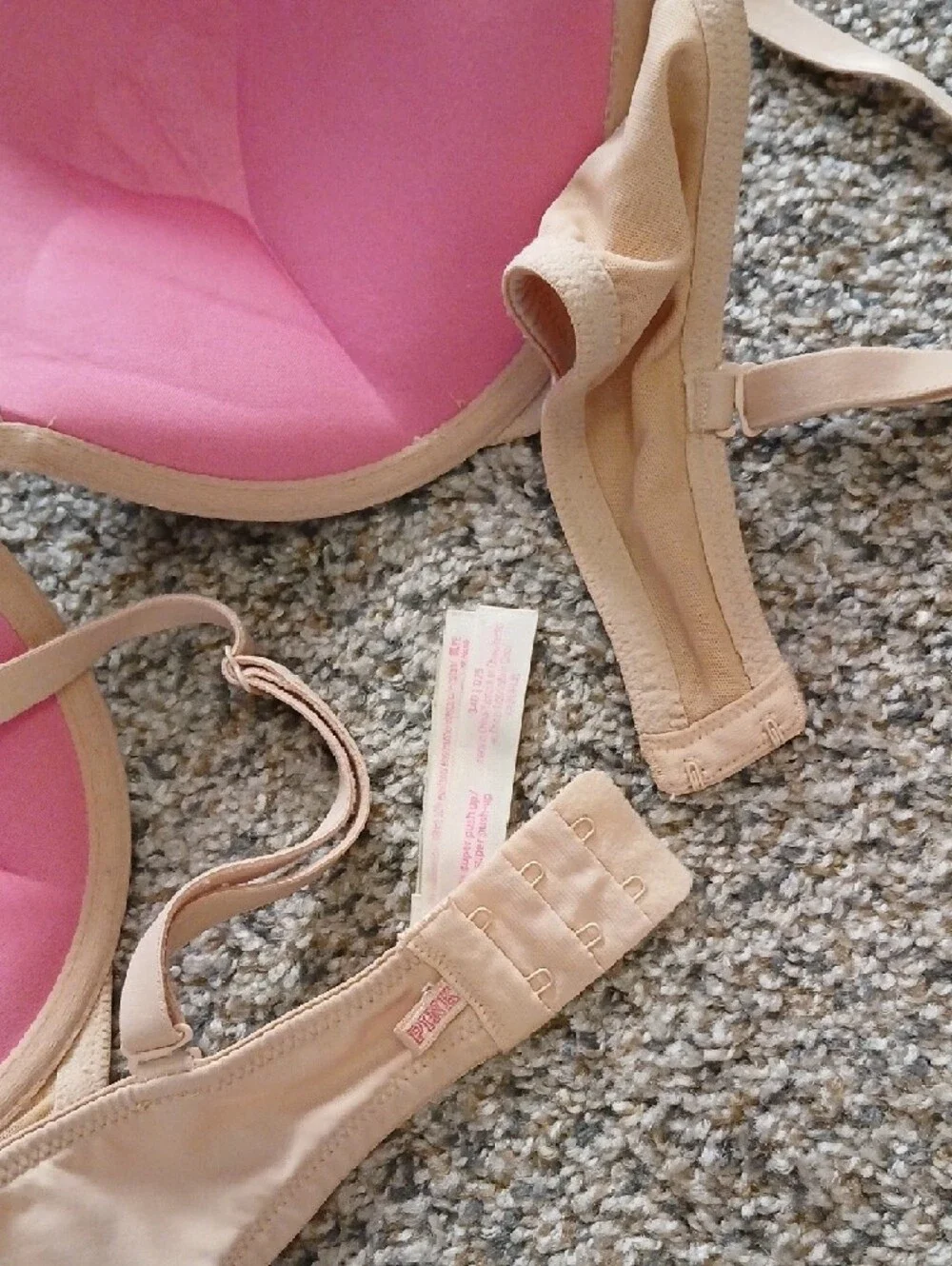 Victoria’s Secret PINK Beige‎ Wear Everywhere Push Up Bra Size 34D